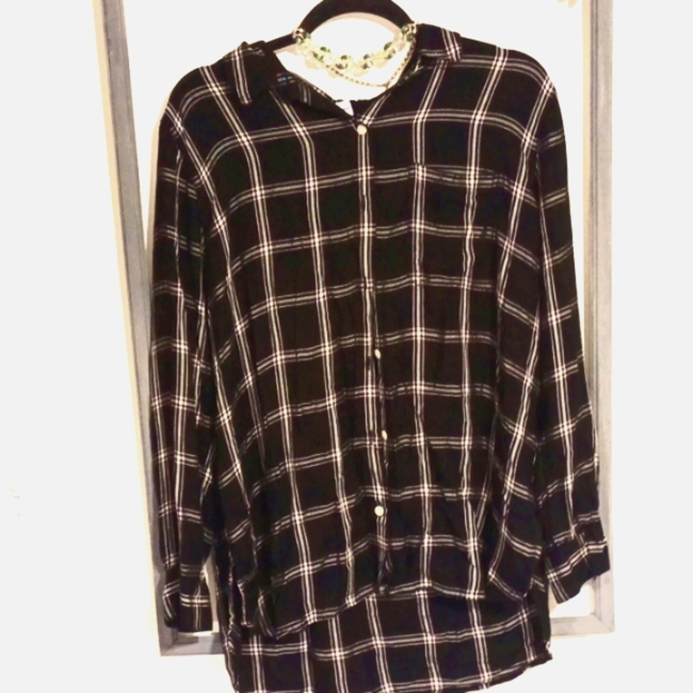 Women's Old Navy Boyfriend Button Down